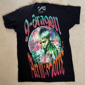 G-dragon 2017 world tour shirt
